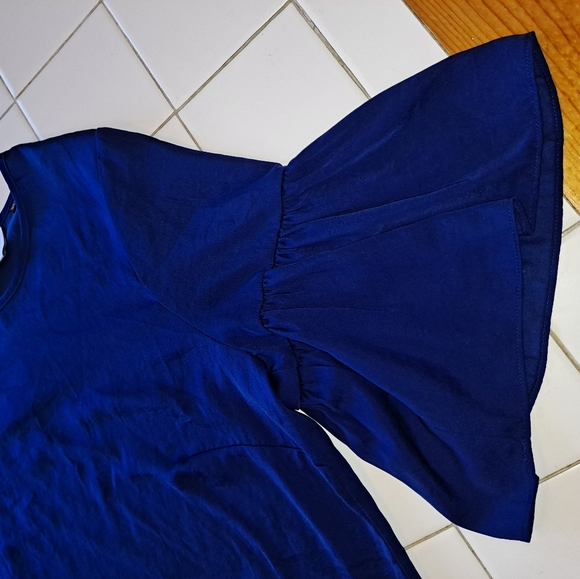 Cabi blue bell sleeve blouse size Medium short sleeve - Picture 9 of 11